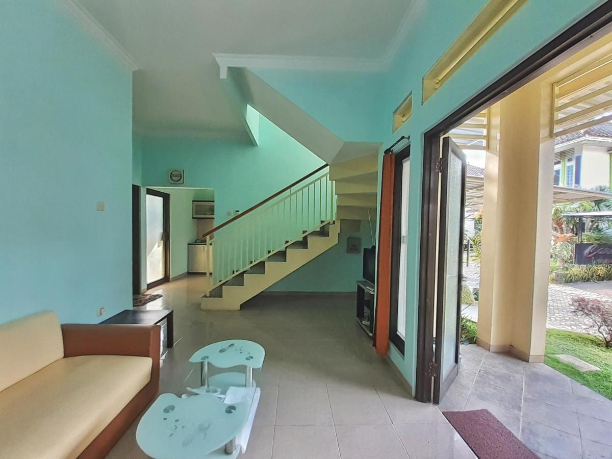 Villa 3 Bedroom Edelweis No. 7 Near Museum Angkut บาตู ภายนอก รูปภาพ